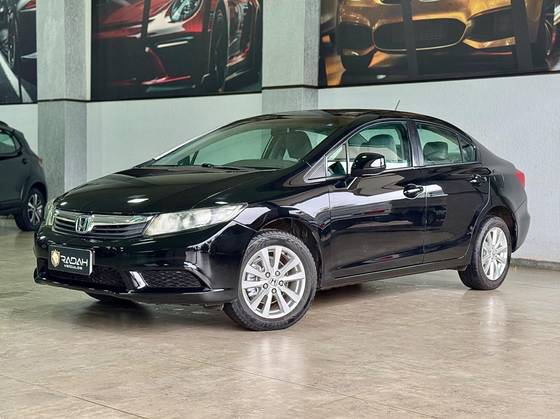HONDA CIVIC 1.8 LXS 16V FLEX 4P AUTOMÁTICO